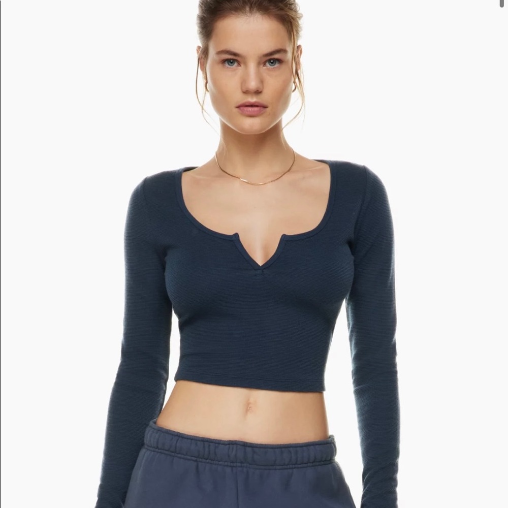 TNA Wafflex Scoopneck Notch Longsleeve